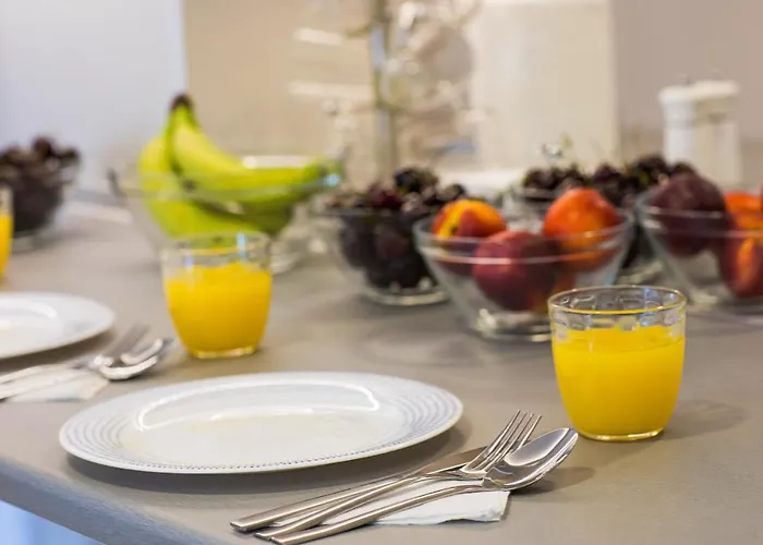 Rhodes Center * Rhodes City